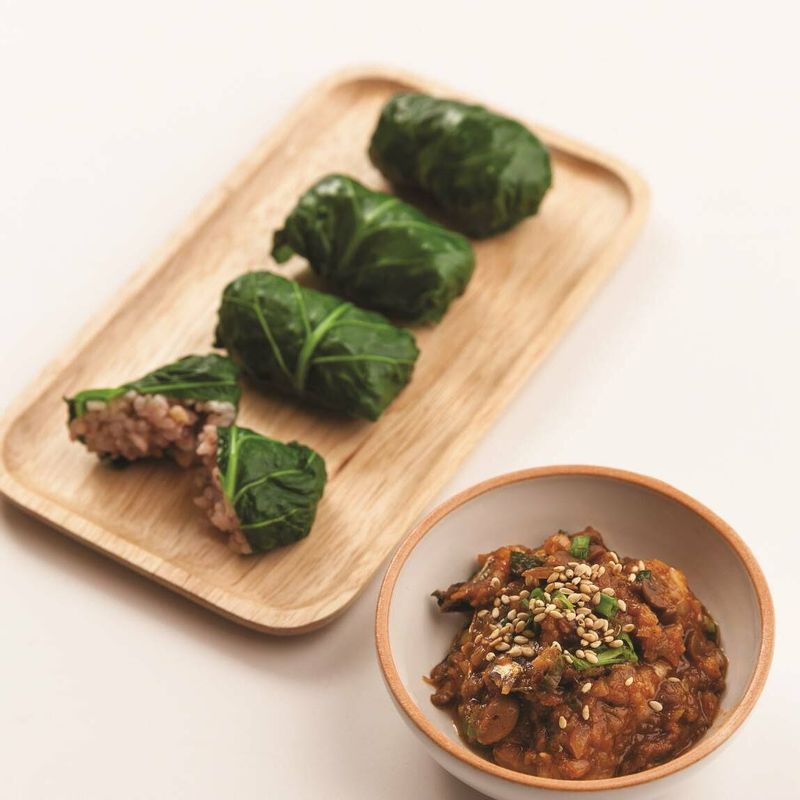 Korean Dipping Sauces Explained: Ssamjang, Chojang & Bibimbap Sauce 1 Korean Dipping Sauces Explained: Ssamjang, Chojang & Bibimbap Sauce - Main Feed